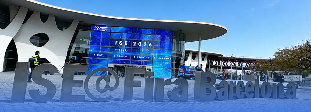 commercial display digital signage advertising screen information display 4K touch screen Android Windows Linux remote control retail restaurant hotel office display